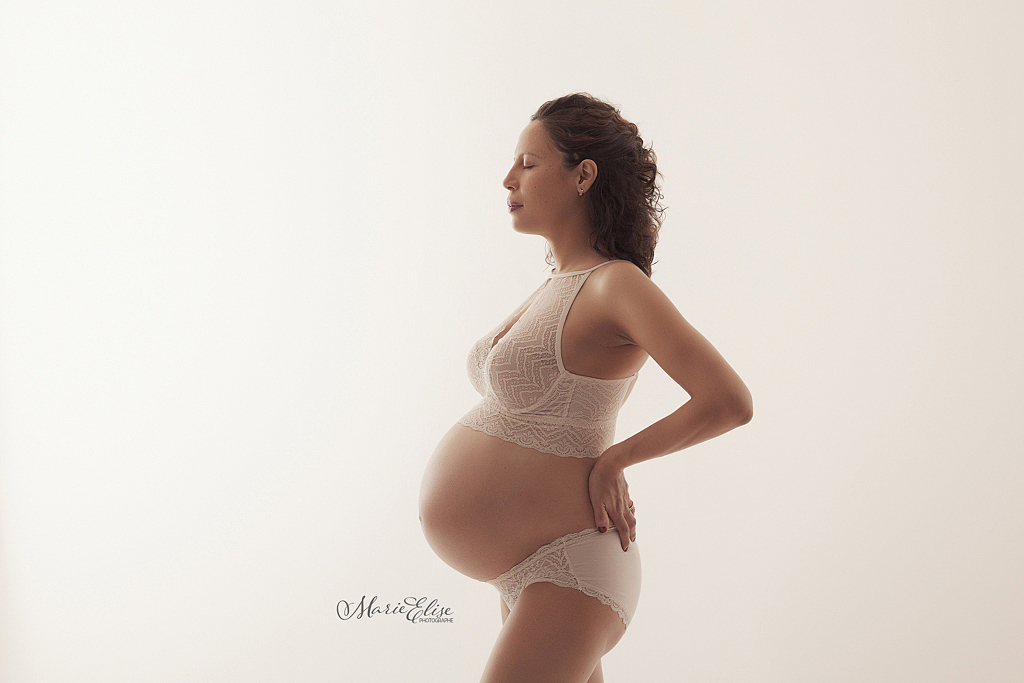 Portrait femme enceinte - 7 mois