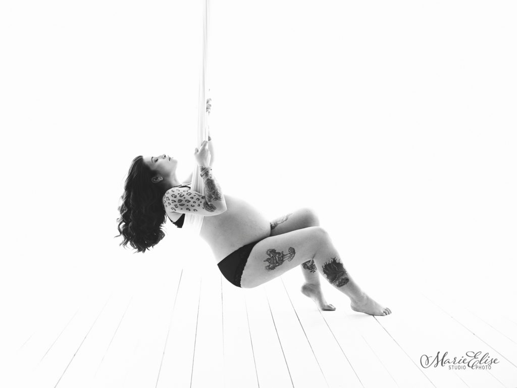 Boudoir Suspendu Lausanne PinupMom